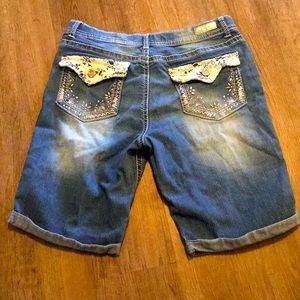 lei Chelsea low-rise Jean shorts
